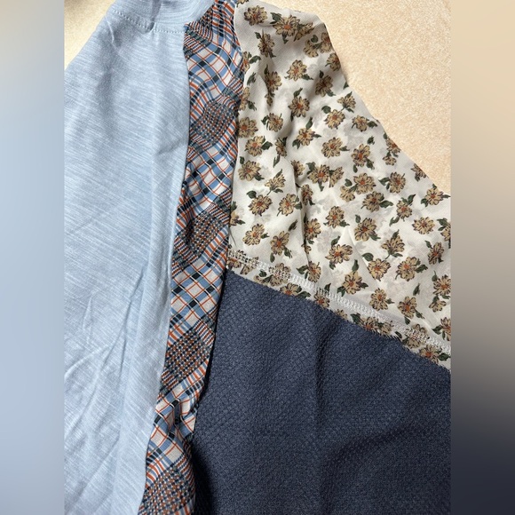 Umgee Sky Mix Floral Plaid Dolman Sleeve Knit Blouse - Picture 8 of 9